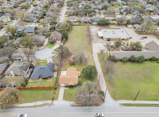 3300 Cheek Sparger Rd, Bedford, TX 76021