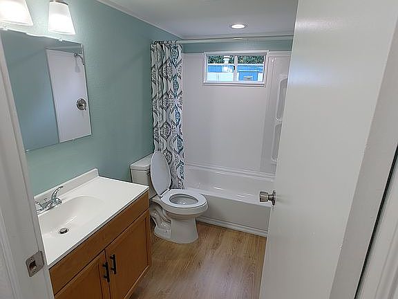 2nd image of 1612 NE 25th Ave Lot 81A