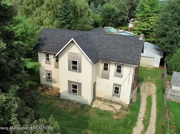 408 W Vermontville Hwy, Potterville, MI 48876