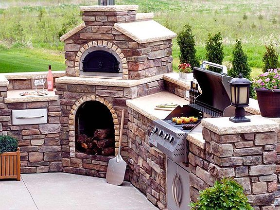 5th image of 765 Pheasant Ln
