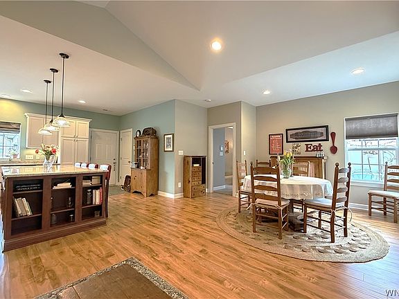 5th image of 5683 Ferncrest Dr #B