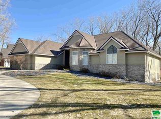 744 W Sawgrass Trl, Dakota Dunes, SD 57049