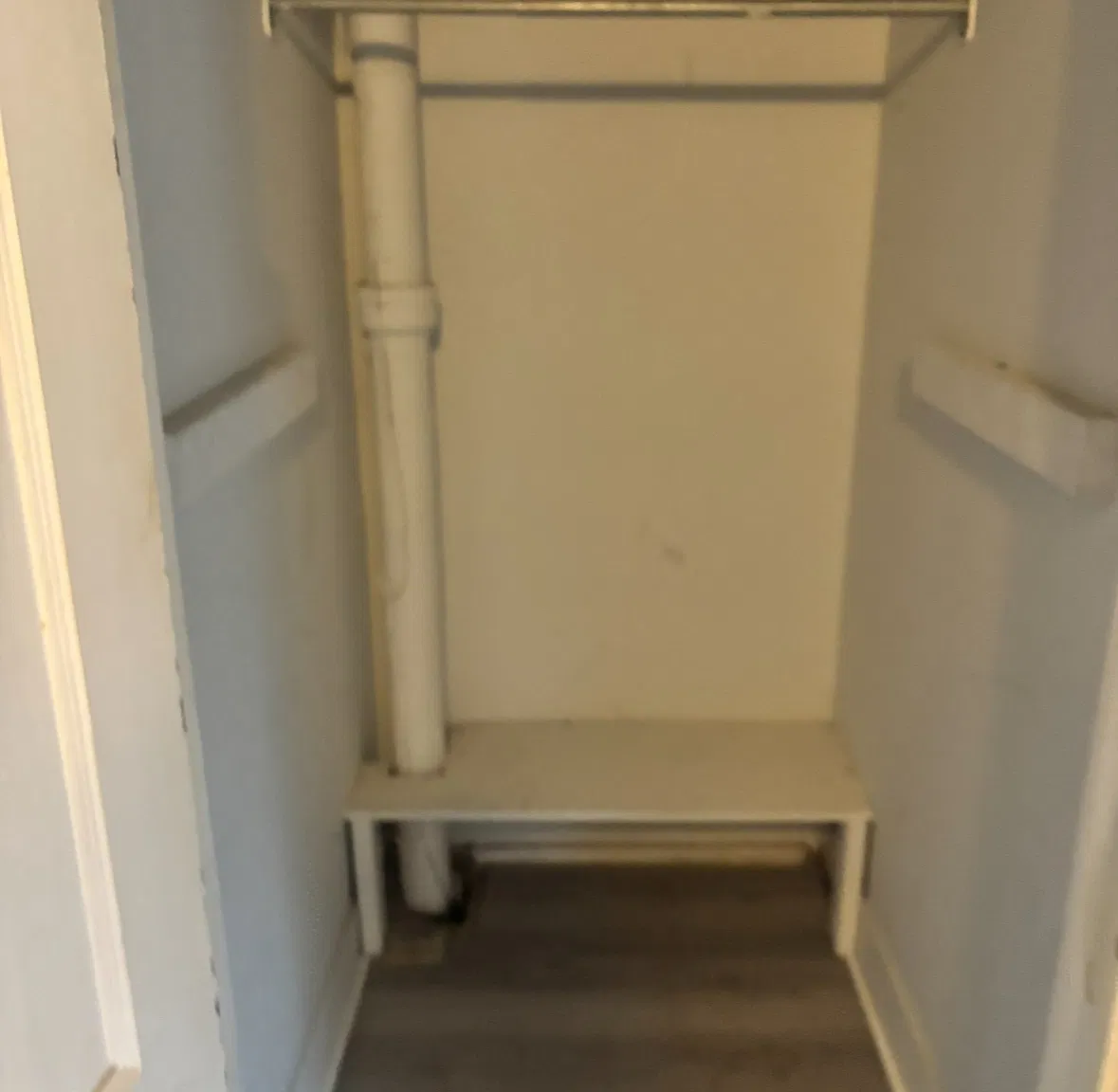 2 bed, 1000 sqft, $1,150 — Photo 3