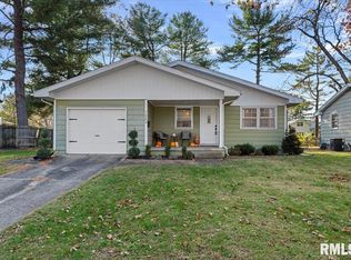 2204 Westview Dr, Springfield, IL 62704