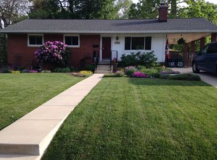 10905 Woodhaven Dr, Fairfax, VA 22030