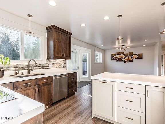 5th image of 2830 Holiday Ranch Loop Rd