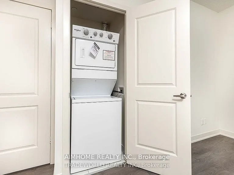 4955 Yonge St #1205 — Photo 13