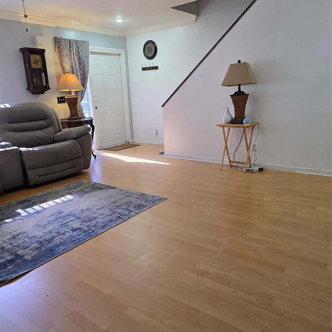 2 bed, 2.5 bath, 1384 sqft, $2,500 — Photo 3