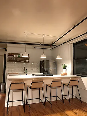 Rented by R New York | media 47