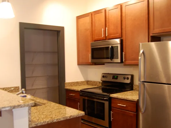 Hutzler on Broad, 306 E Broad St #5-3A, Richmond, VA 23219