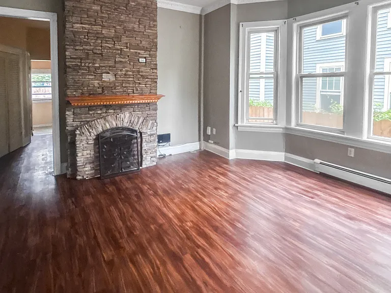 630 Kossuth St #1 — Photo 33