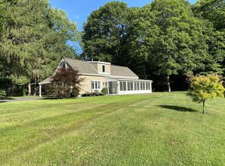 31 Robinson Rd, Salt Point, NY 12578