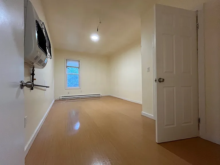 170 Meriden Rd #3 — Photo 9