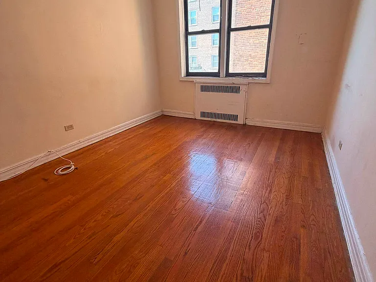 40-66 Ithaca St #4H — Photo 4
