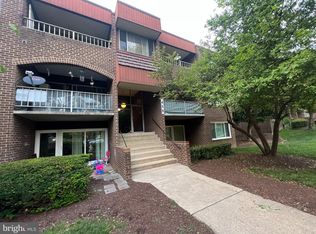458 Girard St APT 103, Gaithersburg, MD 20877