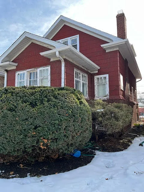 2537 W Fargo Ave photo 1
