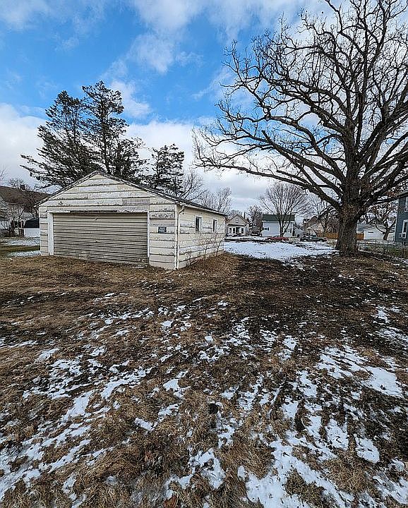 2nd image of 1203 Spring St