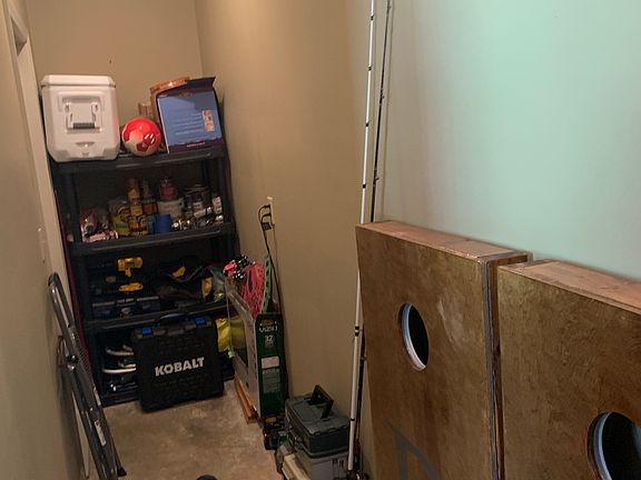 Garage storage room