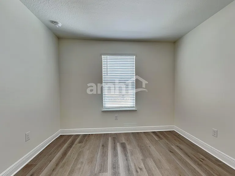 27189 Saint Andrews Ave — Photo 27