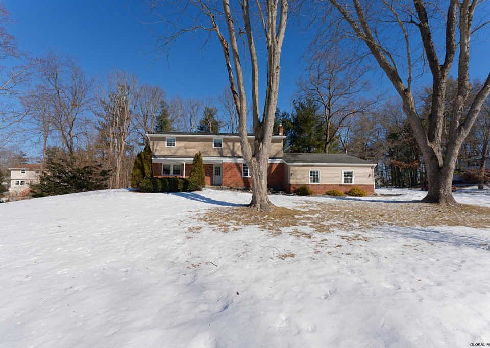 1st image of 6 Longview Dr