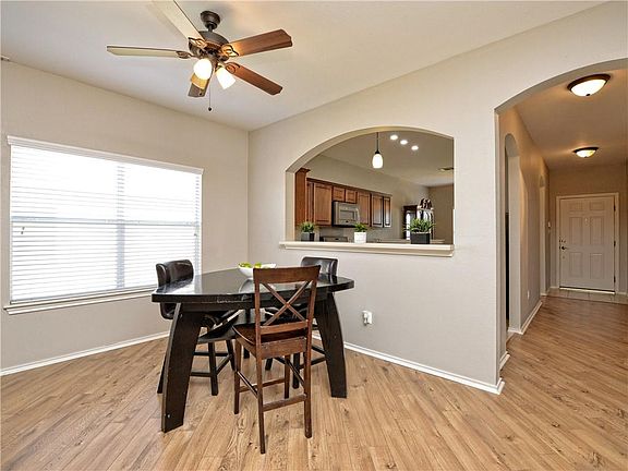 4th image of 217 Poplarwood Dr
