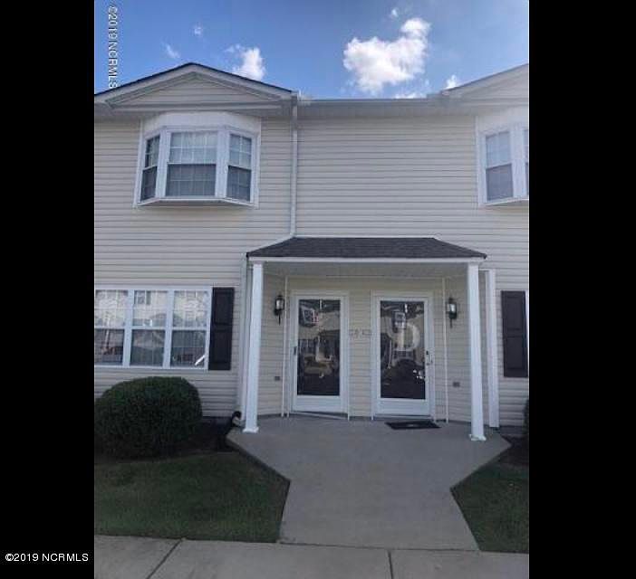 1st image of 3812 E Vancroft Circle