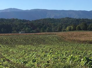 20-21 Alexander Ferry Ln, Greeneville, TN 37743