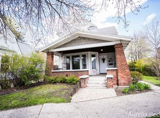 718 Stocking Ave NW, Grand Rapids, MI 49504