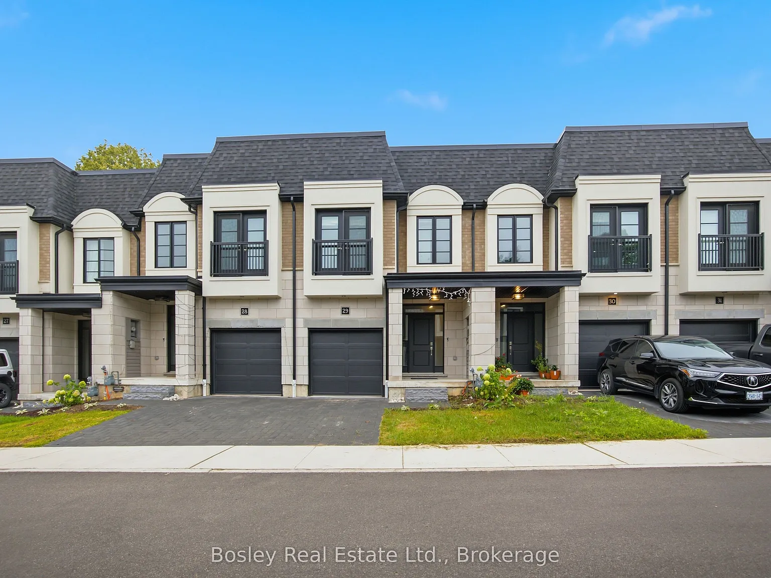 3 bed, $2,800 — Photo 1