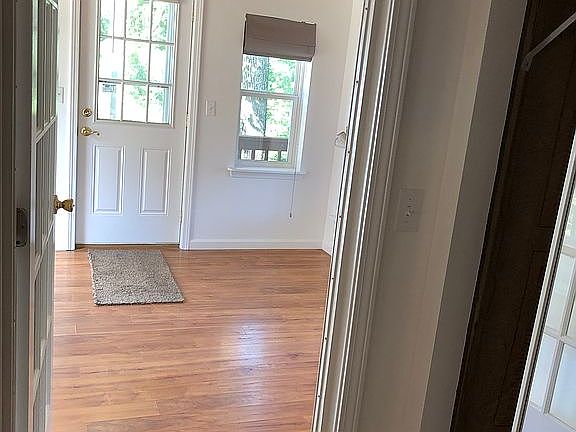 4th image of 3352 Schuhart Park Rd
