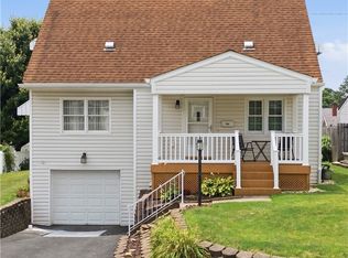 508 Arizona Dr, Lower Burrell, PA 15068