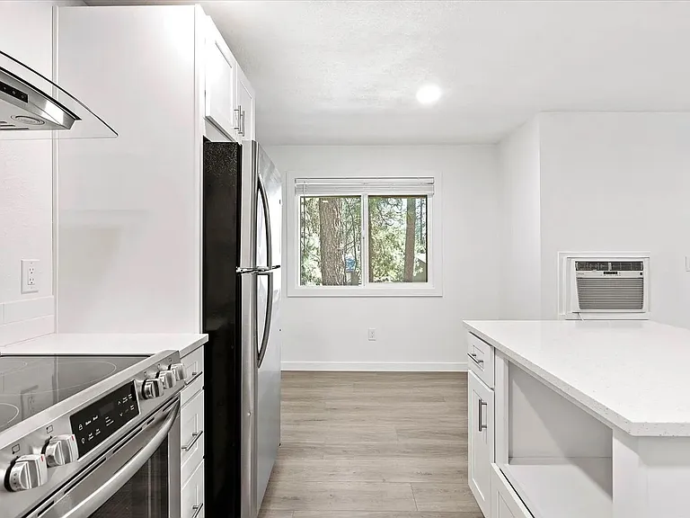 Centennial Pines Apartments! — Photo 8