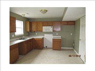 3rd image of 4410 Valley Trace Ct