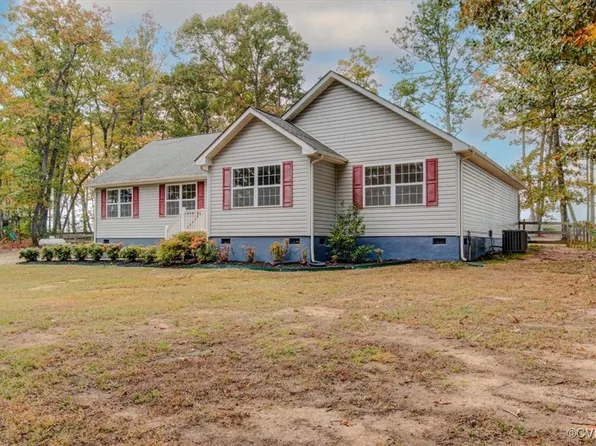 472 Shannon Glen Dr, Louisa, VA 23093