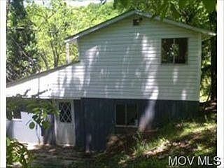 2nd image of 1498 Club Dr