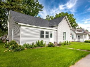 325 N Chestnut Ave, Earlham, IA 50072