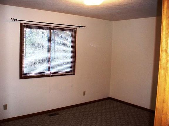 4th image of 9656 Little Creek Ct #9656