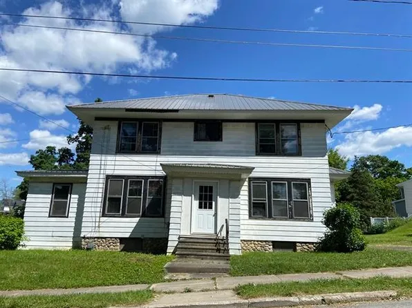 99 E Orvis St, Massena, NY 13662