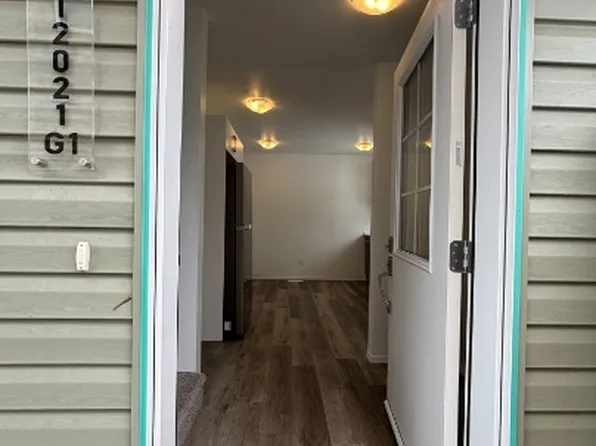 SF223 Kirkness Duplex for Rent | 4-Bed Main Floor + 4-Bed Lower Unit | 12021 55 St NW Edmonton | ...