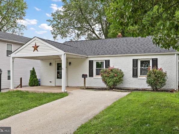 92 Florence Ave, Aston, PA 19014