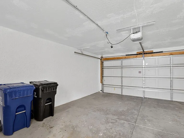 517 W Duke Dr — Photo 31