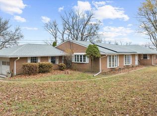 935 Ebelhare Rd, Pottstown, PA 19465