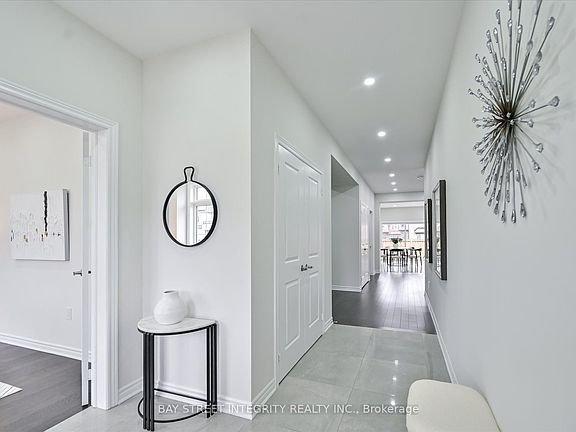 5th image of 1726 Emberton Way