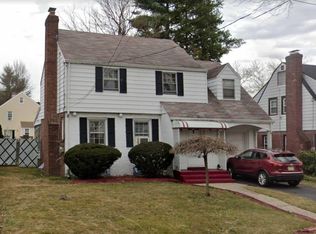 23 Werner Pl, Teaneck, NJ 07666