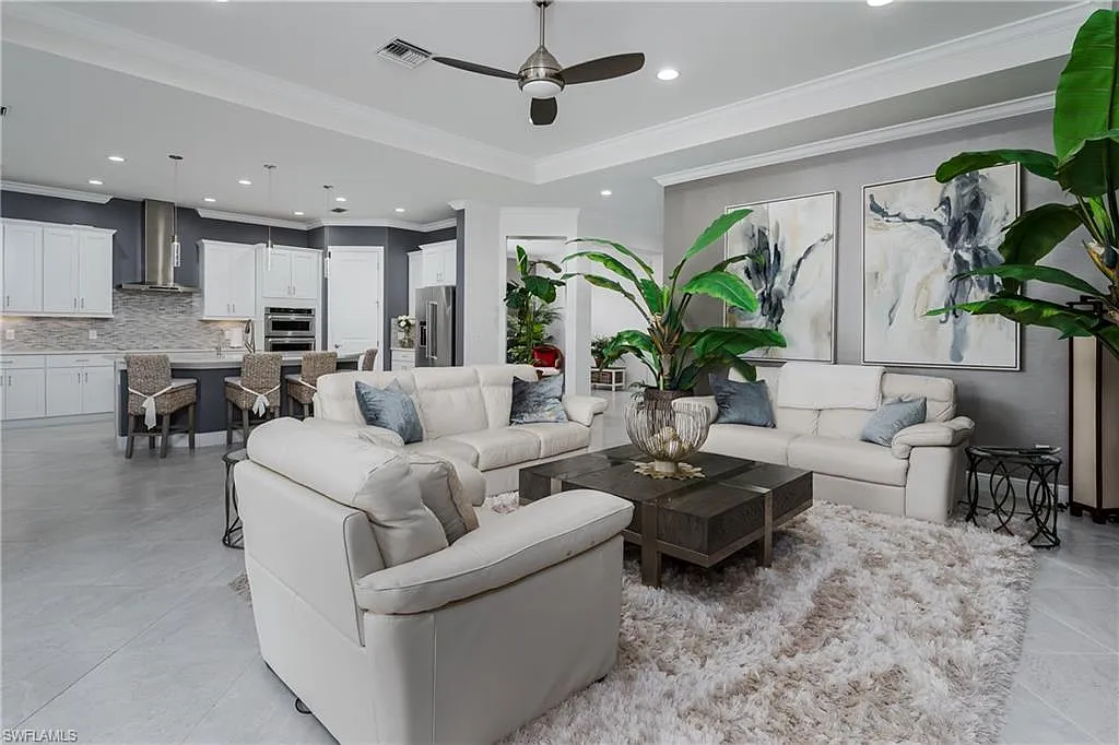 3 bed, 3.0 bath, 2880 sqft, $6,000 — Photo 4