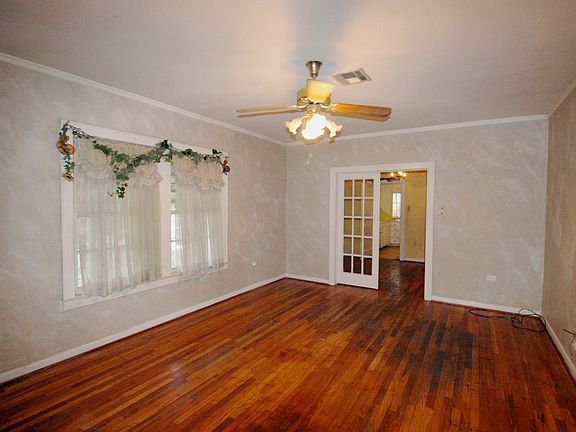 4th image of 2706 Cumberland Ave