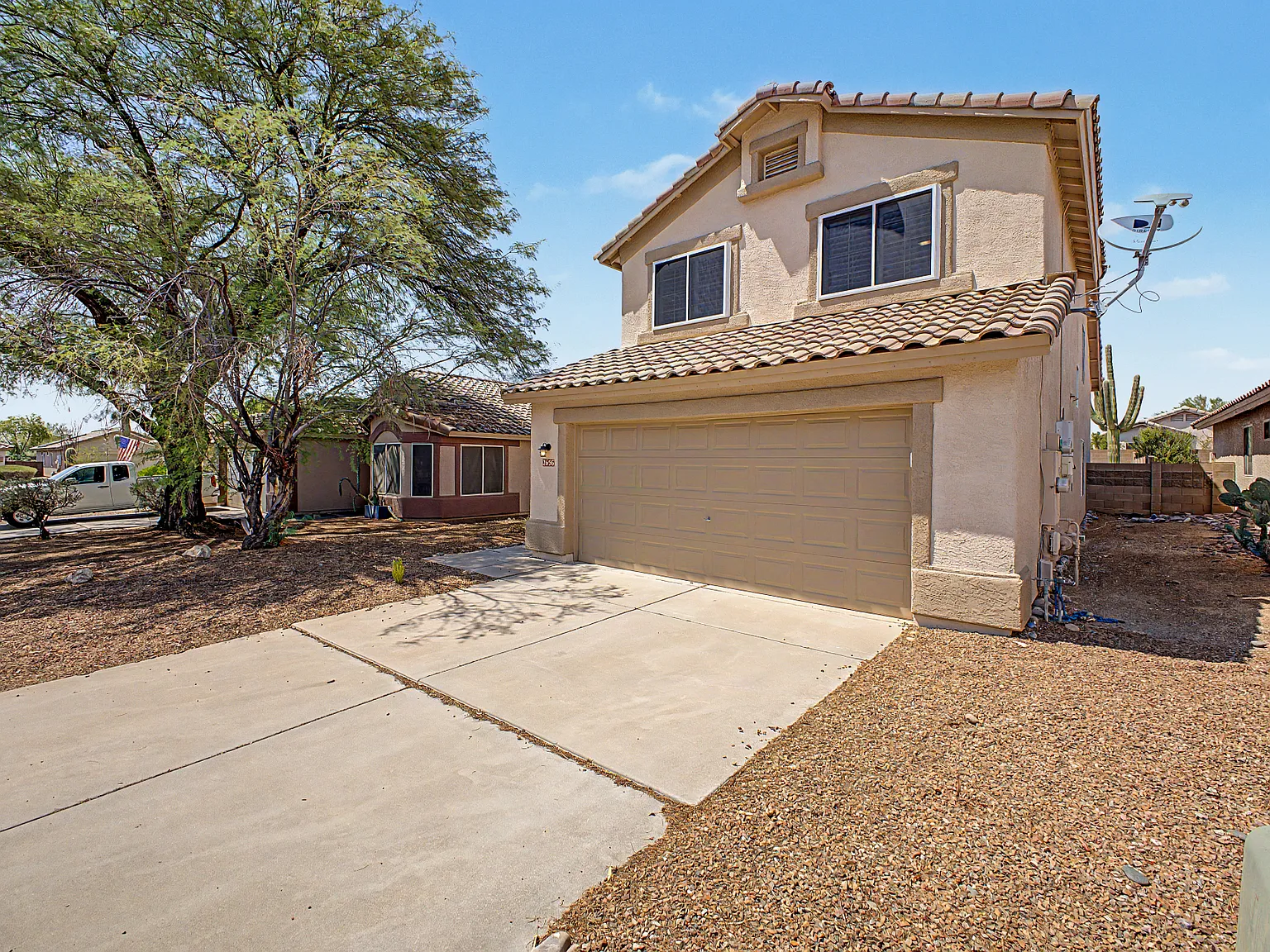 4 bed, 2.5 bath, 2100 sqft, $2,400 — Photo 4