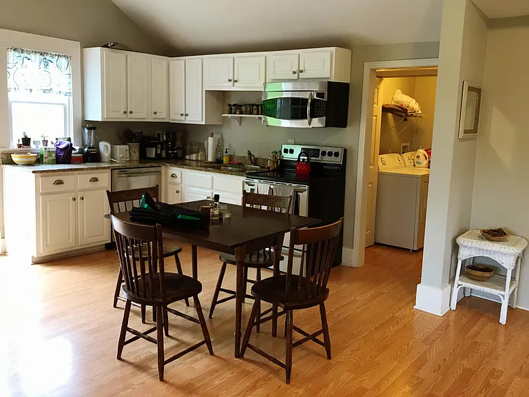 2526 Blair Blvd #B — Photo 3