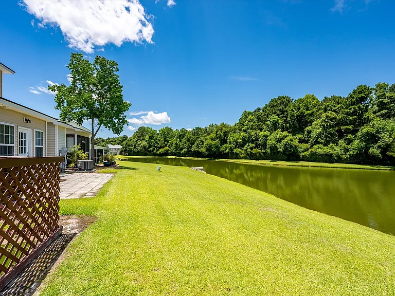 112 Black River Dr — Photo 28