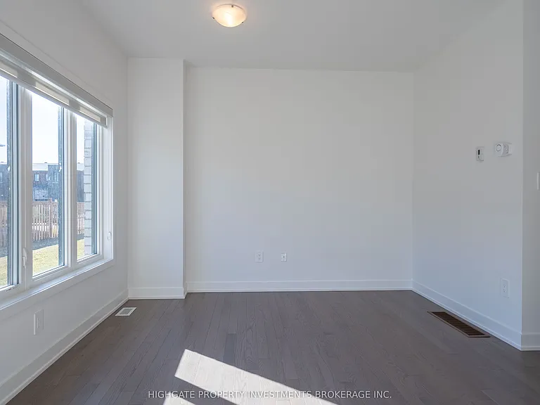 20 Westwood Ave — Photo 18